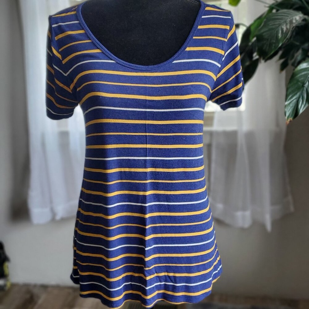 Lularoe Irma Top XS